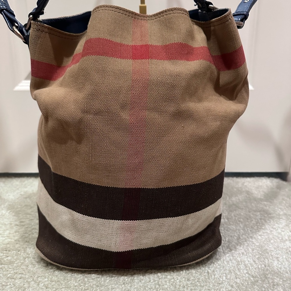 Burberry Canvas Mega Check Medium Ashby Hobo Saddle Blue bucket handbag purse